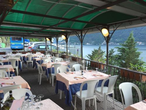 Tre Rose Nesso